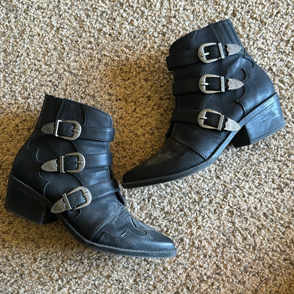 Indigo Rd Booties
